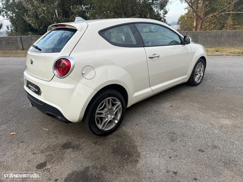 Alfa Romeo MiTo 1.3 JTD Distinctive - 4