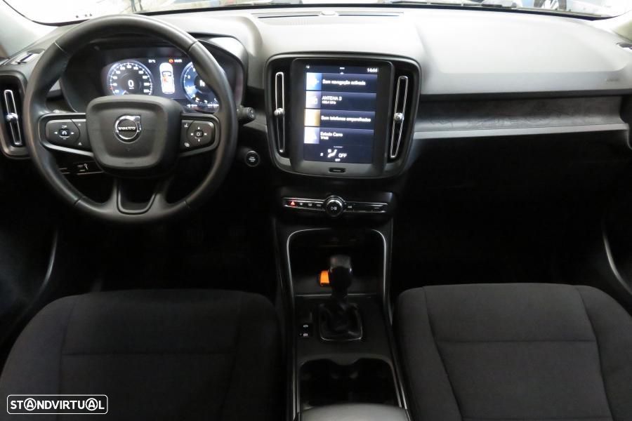 Volvo XC 40 1.5 T3 Momentum - 7