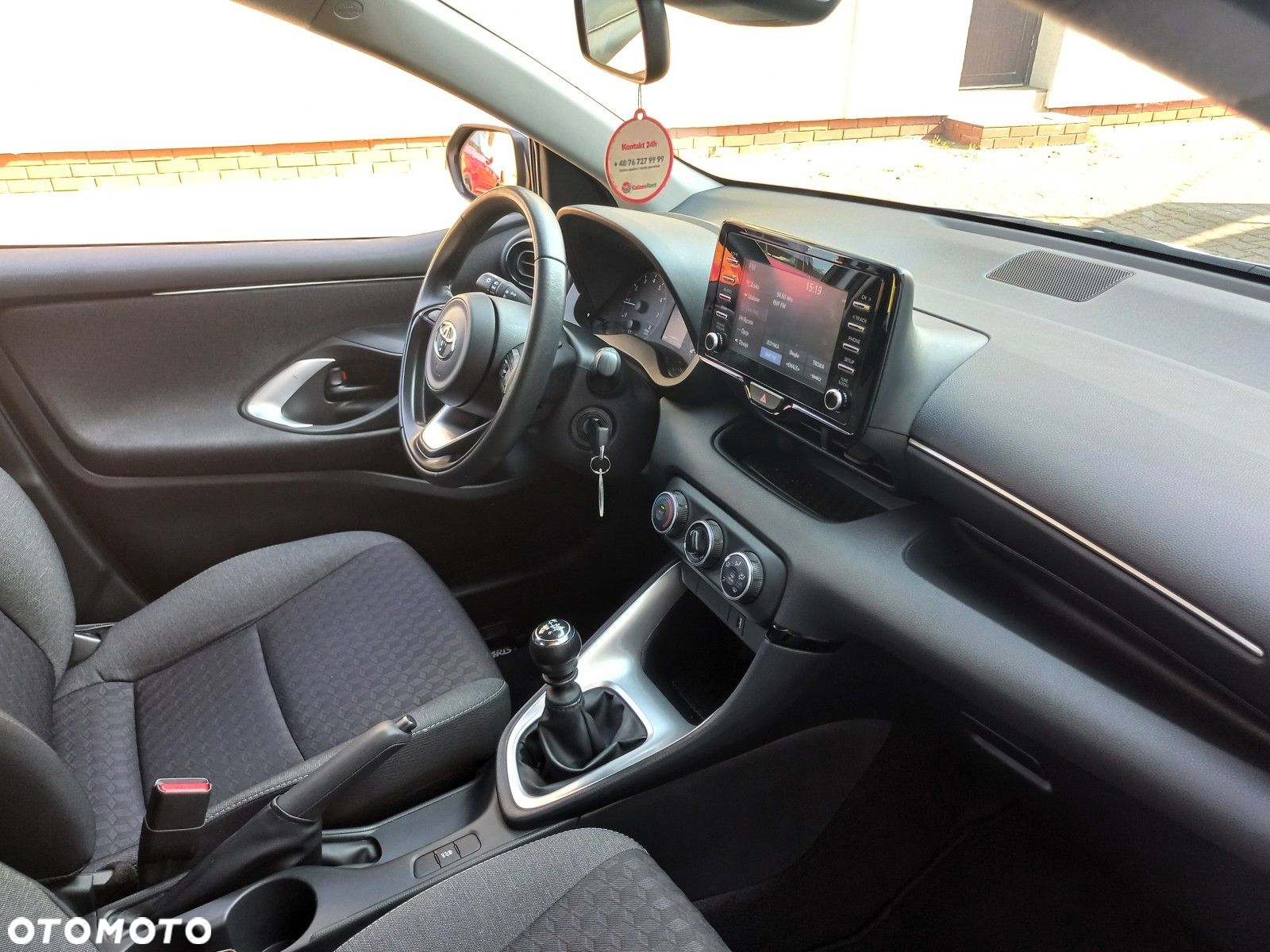 Toyota Yaris - 10