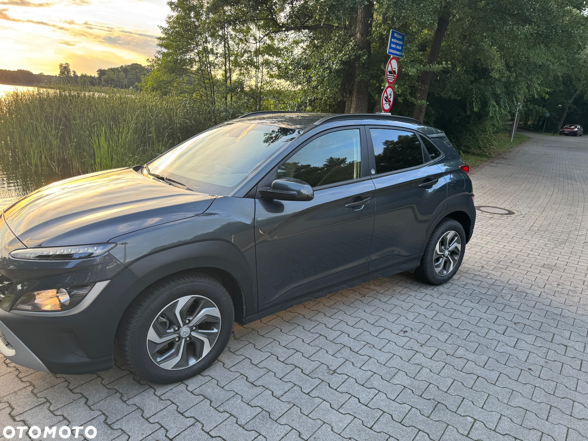 Hyundai Kona - 2