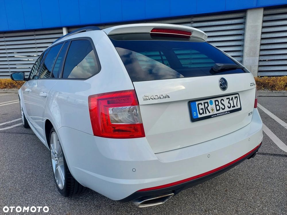 Skoda Octavia 2.0 TDI DSG RS - 4