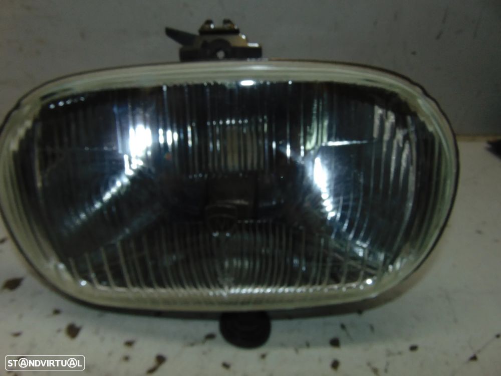 Peugeot 204 faróis - 4