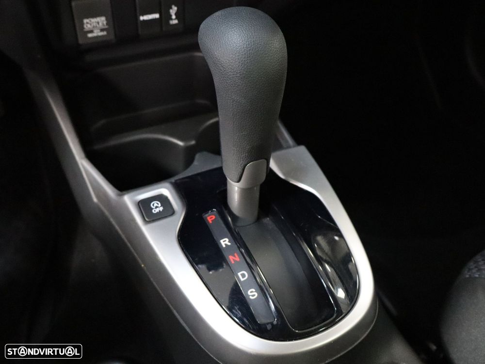 Honda Jazz 1.3 I-VTEC Elegance CVT - 15