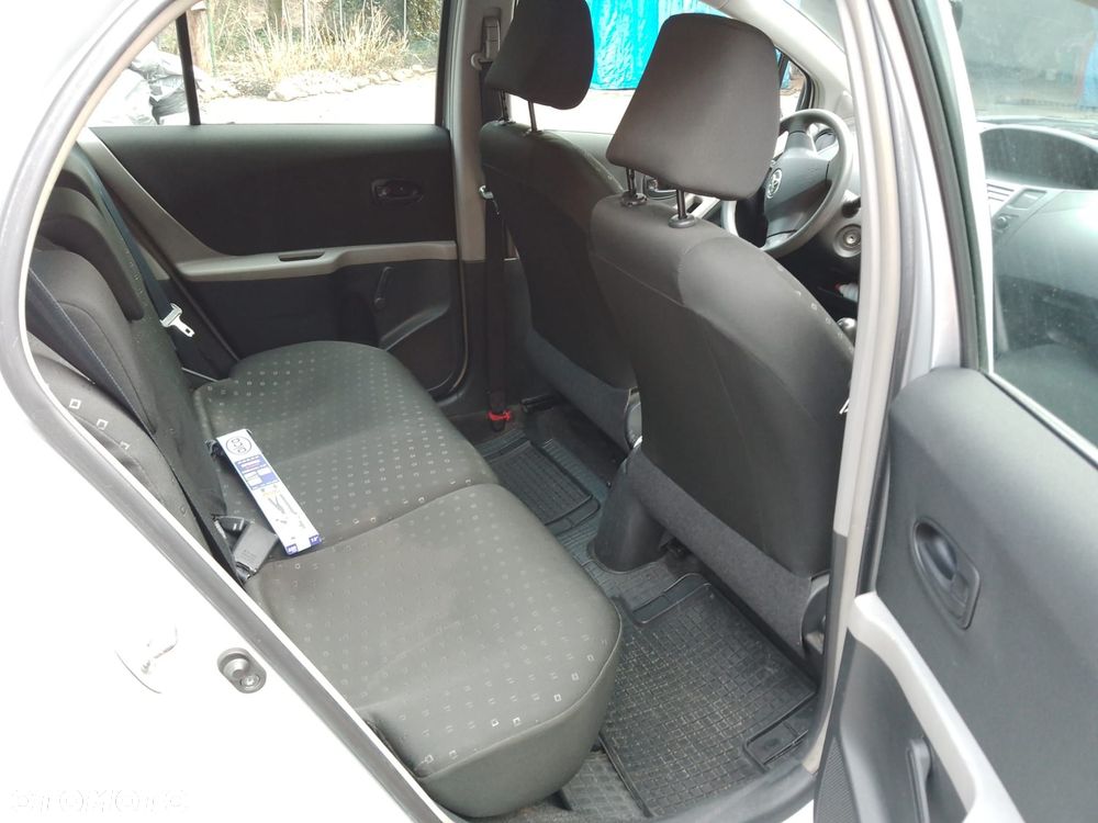 Toyota Yaris 1.0 Terra A/C - 7