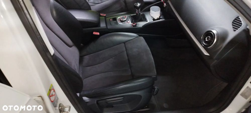 Audi A3 Sportback 1.6 TDI Ambiente - 13