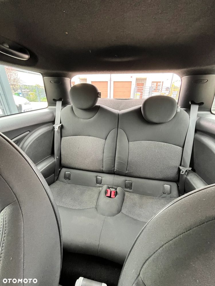 MINI Cooper Standard - 9