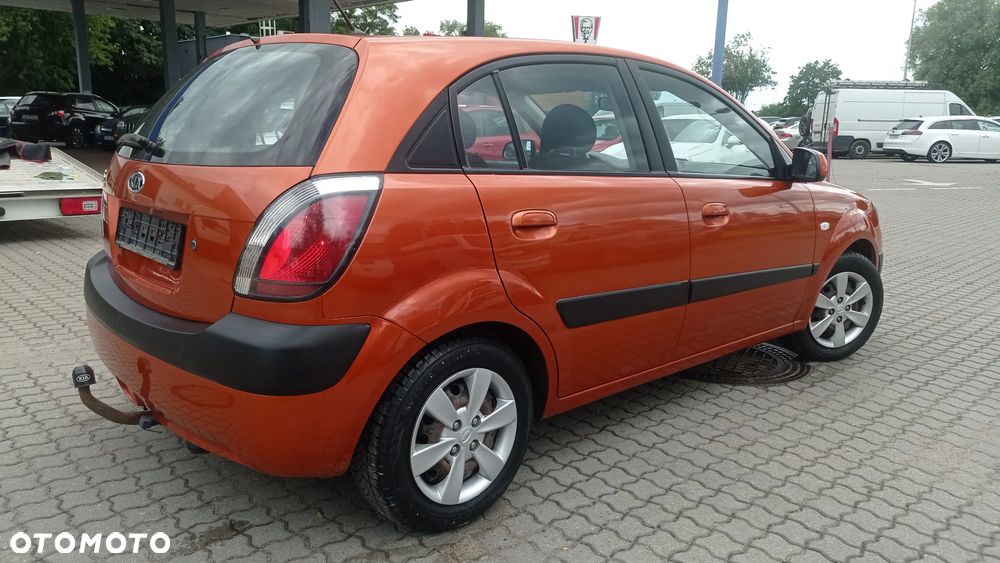 Kia Rio 1.4 (klm swo) / Comfort + - 22