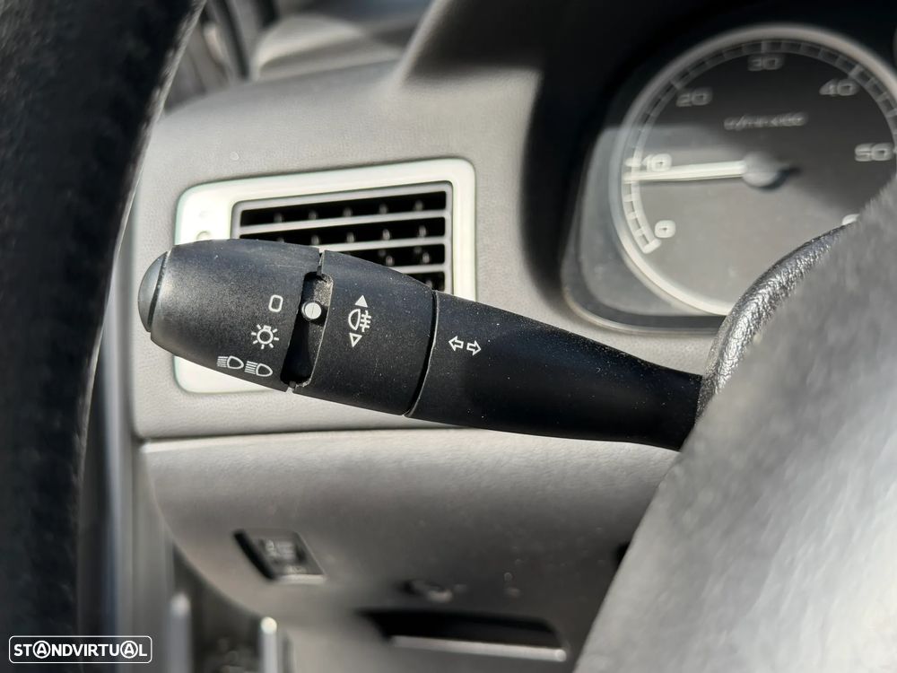 Peugeot 307 1.4 HDi Premium - 20