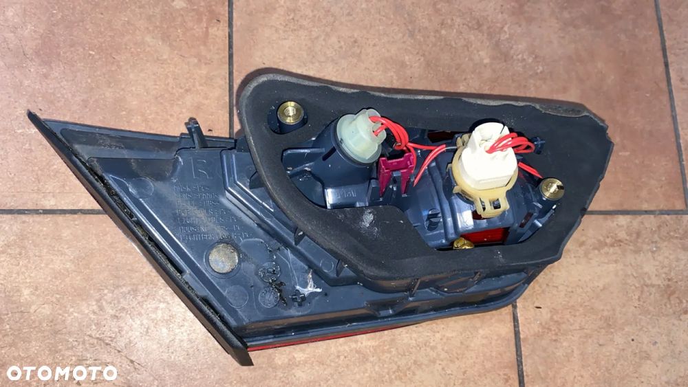 BMW F06 F12 F13 LAMPA TYŁ TYLNA W KLAPĘ PRAWA - 2