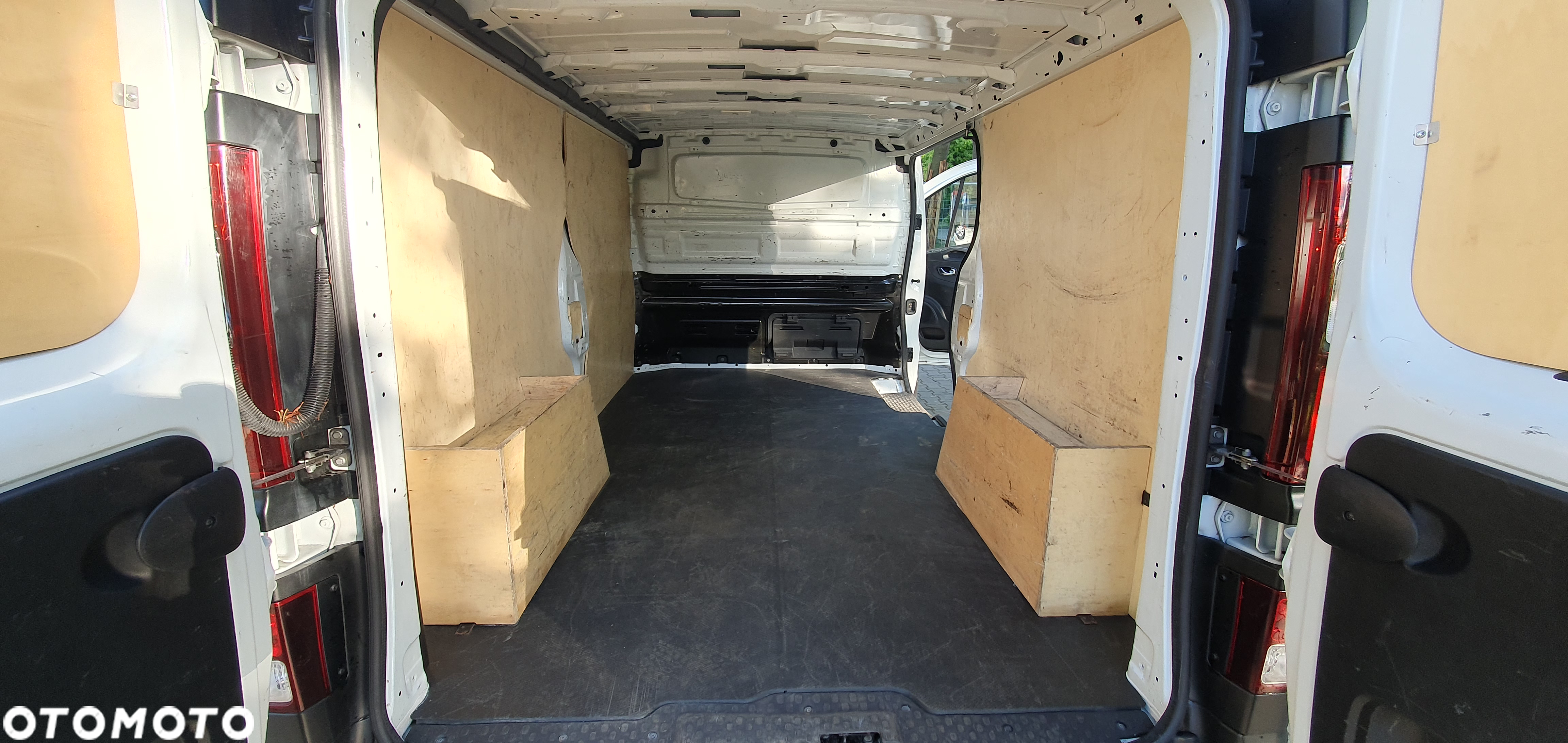 Renault Trafic - 26