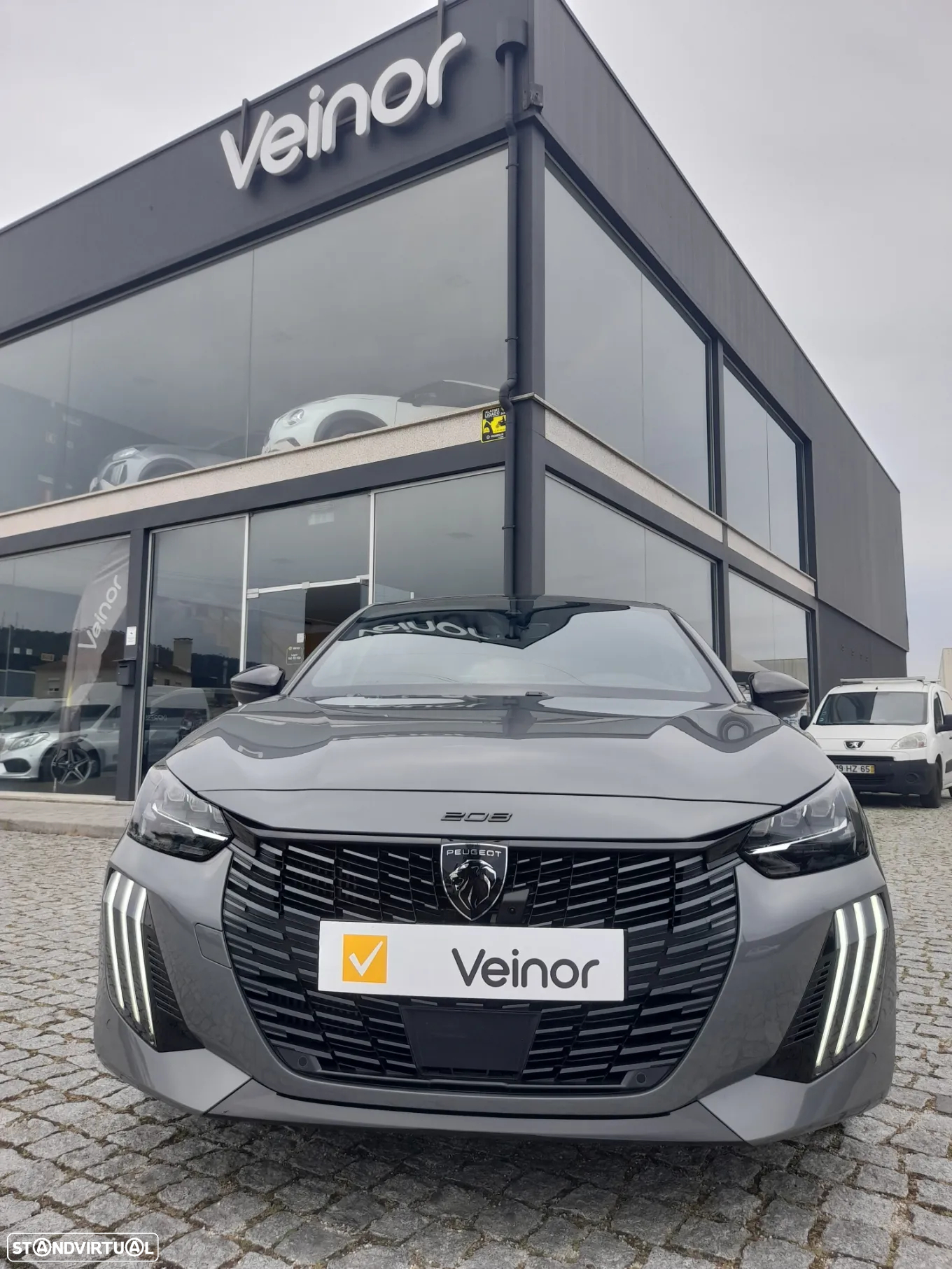 Peugeot 208 1.2 Hybrid GT e-DCS6 - 4