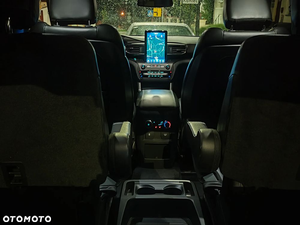 Ford Explorer 3.0 EcoBoost PHEV 4WD ST-Line - 36