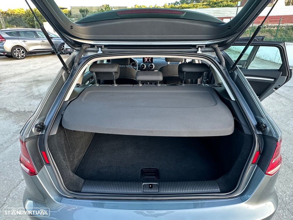 Audi A3 Sportback 1.6 TDI Attraction - 29