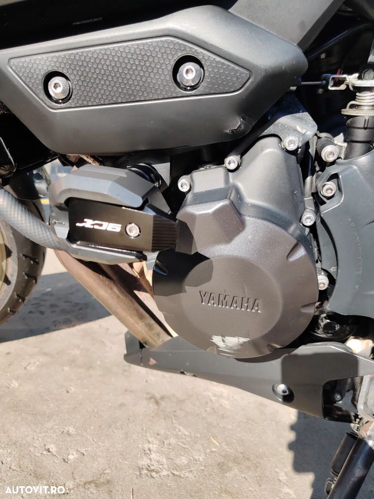 Yamaha XJ 600S Diversion - 21