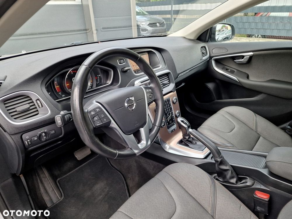 Volvo V40 Cross Country D2 Geartronic Momentum - 18
