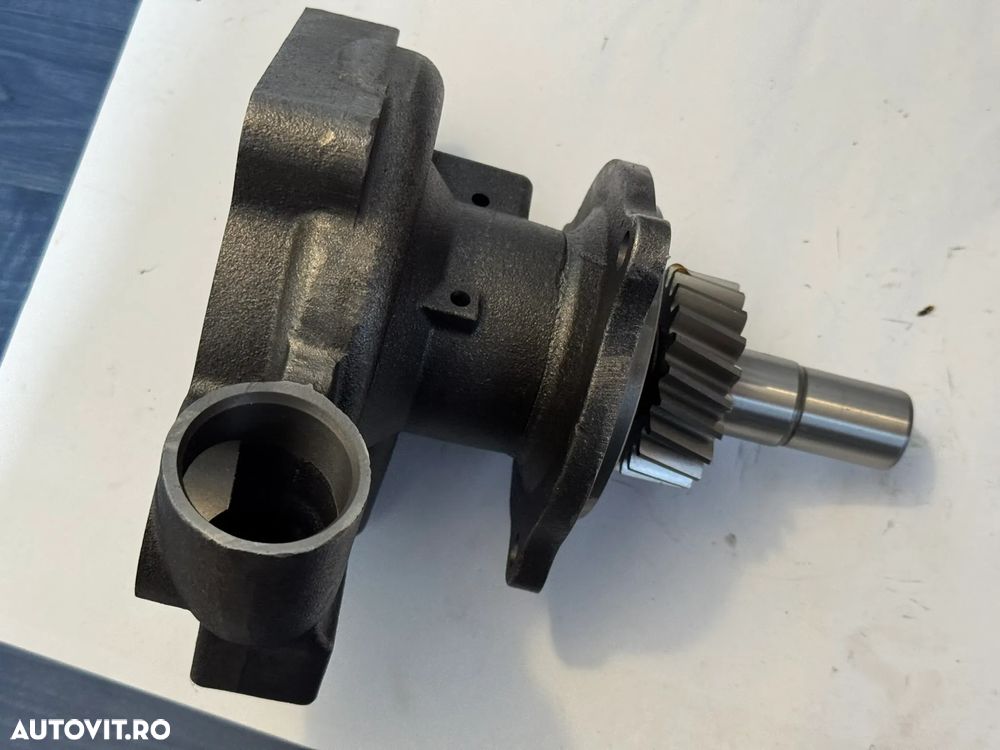 Pompa apa 4955709 CUMMINS L10 noua CASE TERAX  ISM11 QSM11 - 8