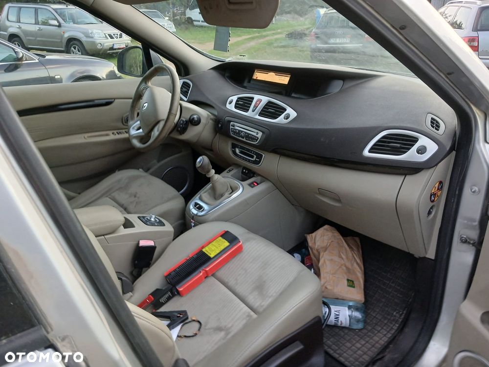 Renault Scenic 1.4 16V TCE Expression - 8