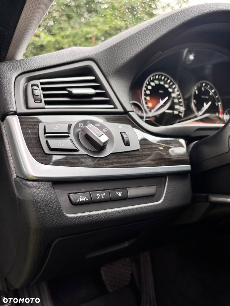 BMW Seria 5 520d Luxury Line - 20