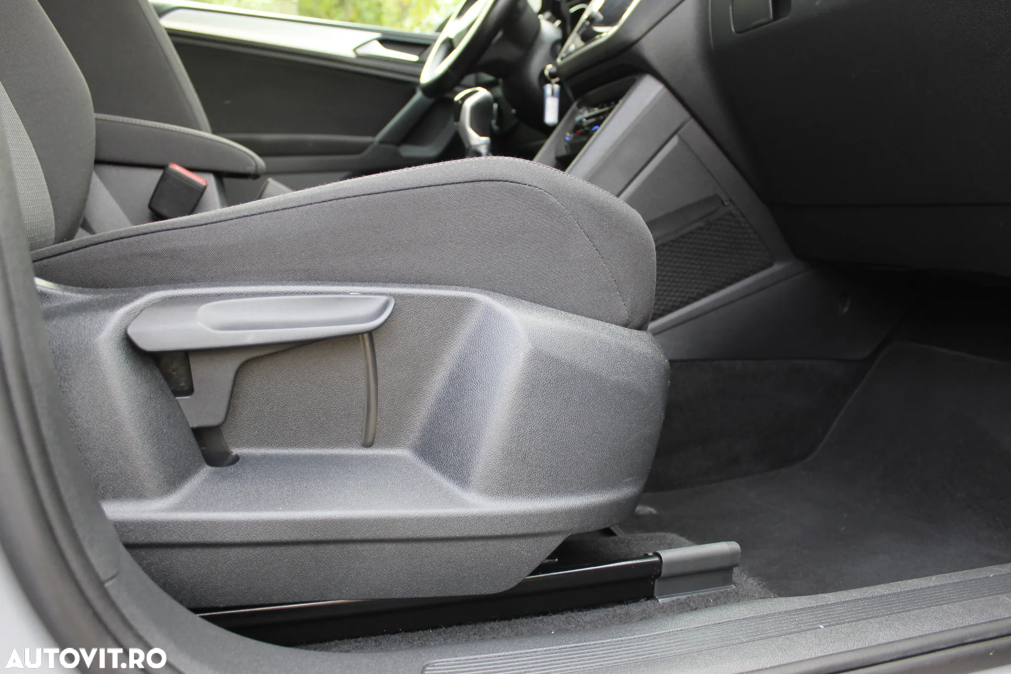 Volkswagen Tiguan 1.5 TSI OPF Base - 38