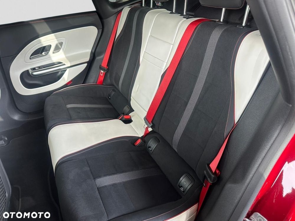 Mercedes-Benz CLA 250+ 85kWh - 12