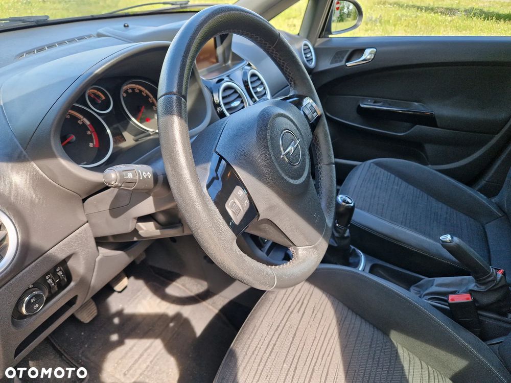 Opel Corsa - 17