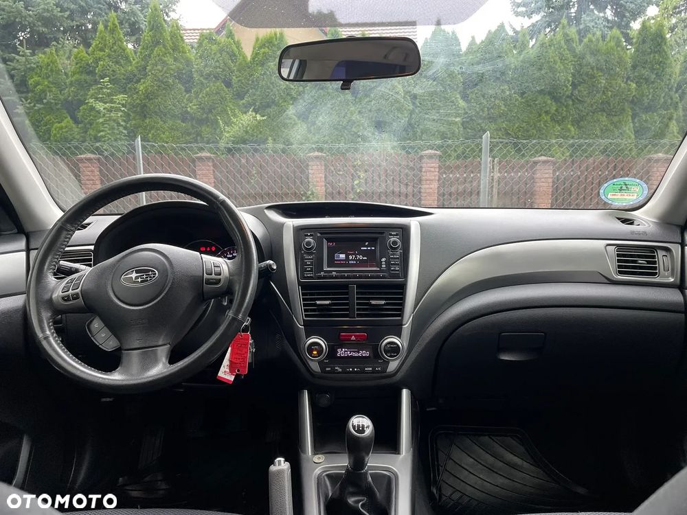 Subaru Forester 2.0X Exclusive - 9