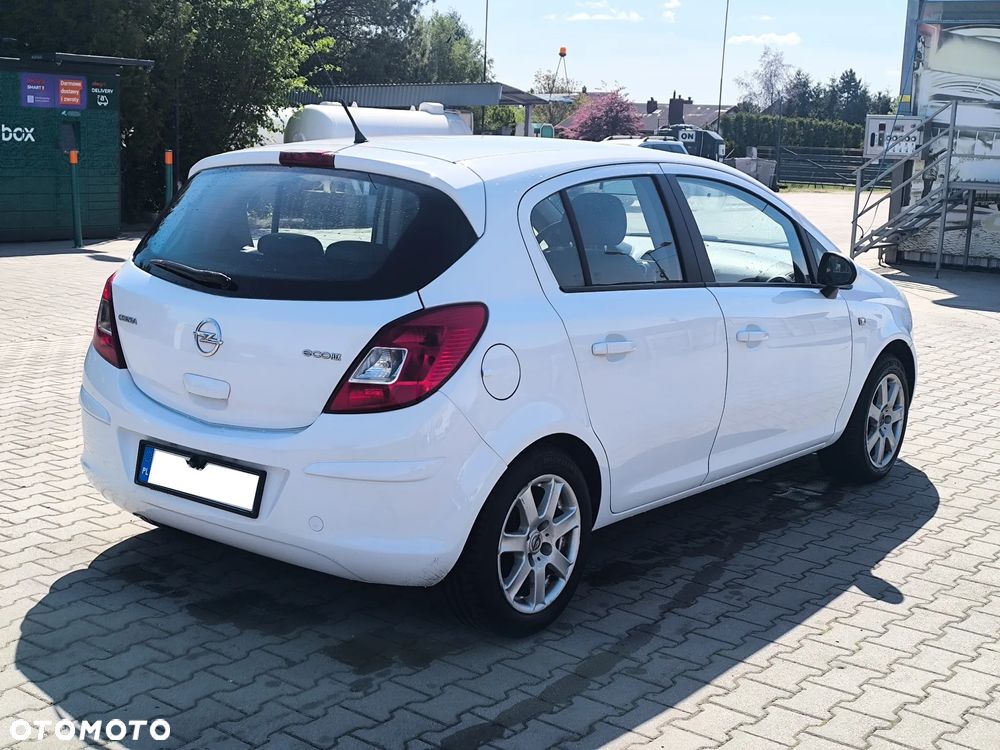 Opel Corsa 1.3 CDTI Essentia - 4