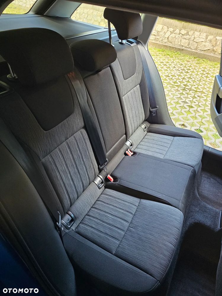 Skoda Octavia 2.0 TDI Style DSG - 10