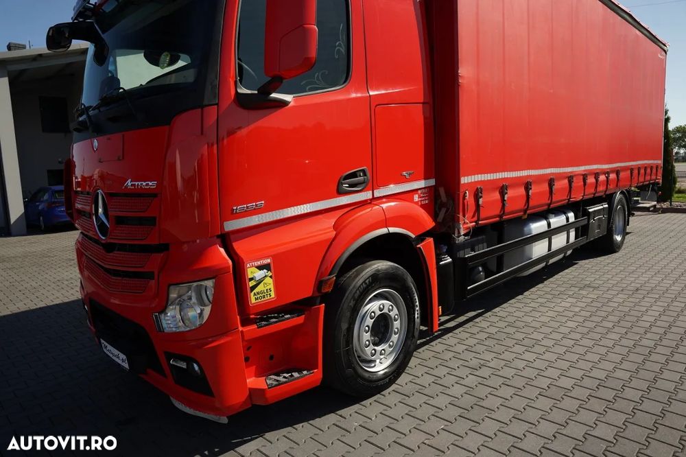 Mercedes-Benz ACTROS 1833 / CORTINĂ - 8,5 M / 4x2 / STREAM SPACE / LIFT DHOLLANDIA - 11