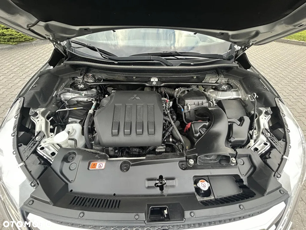 Mitsubishi Eclipse Cross - 37