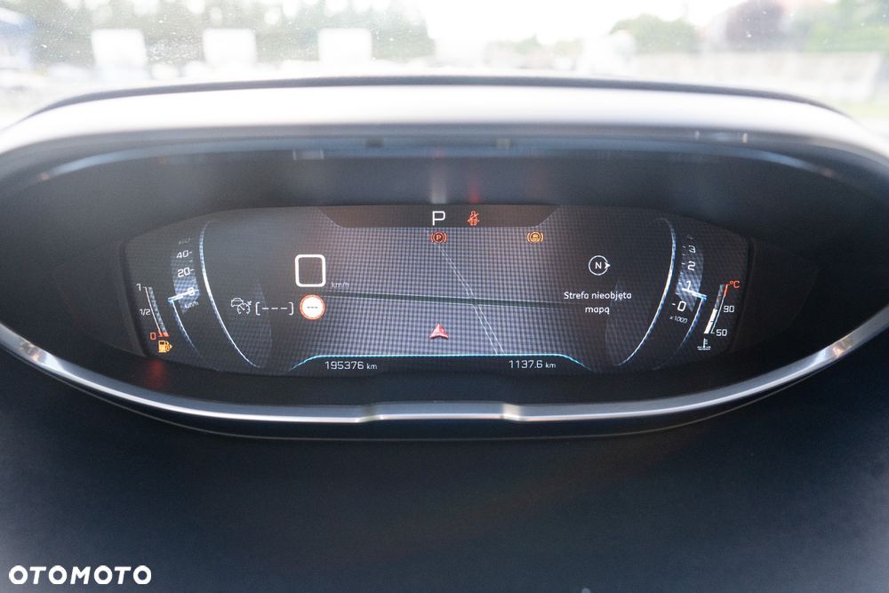 Peugeot 5008 THP 165 EAT6 Allure - 14