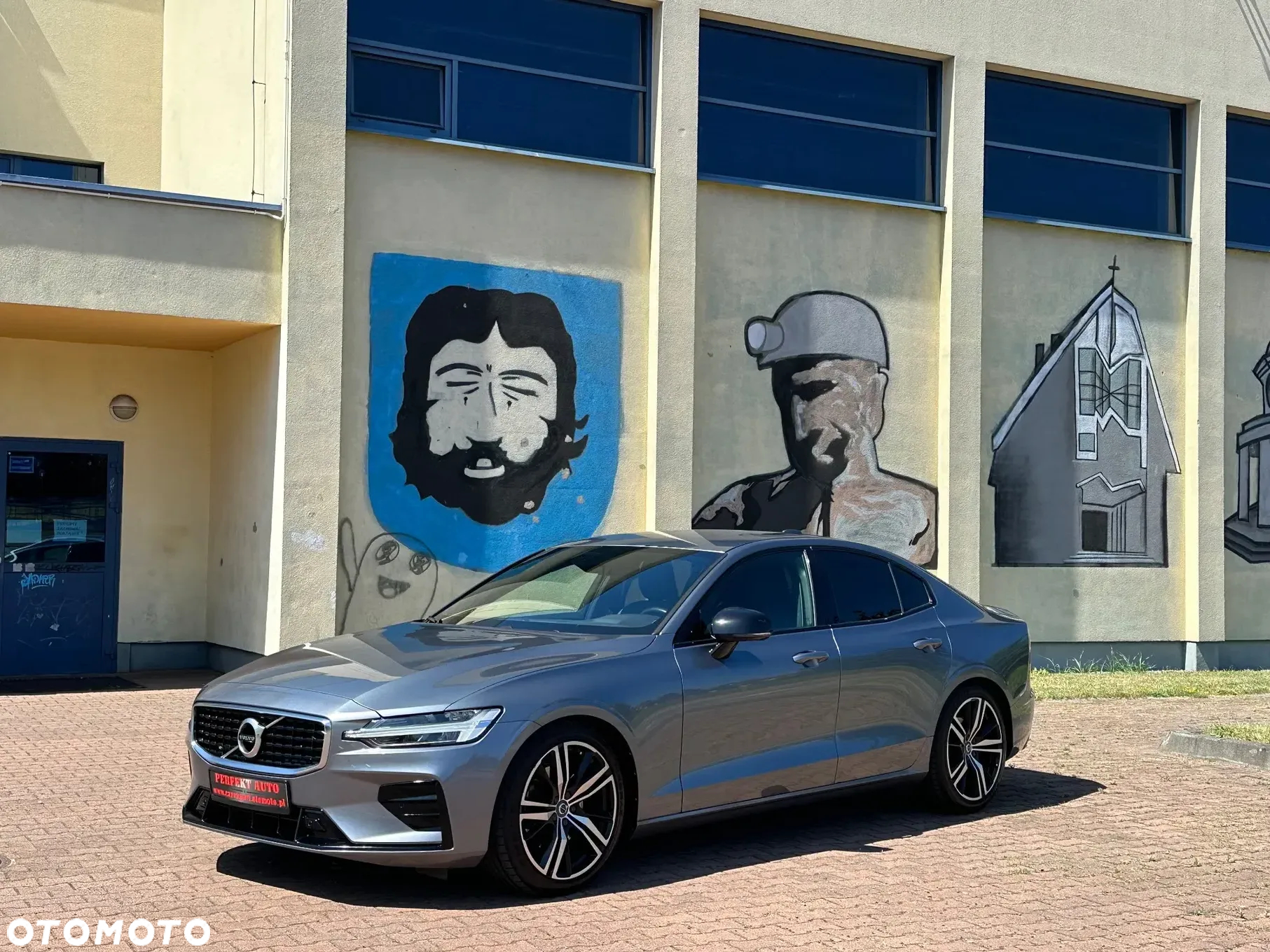 Volvo S60 T4 R-Design - 2