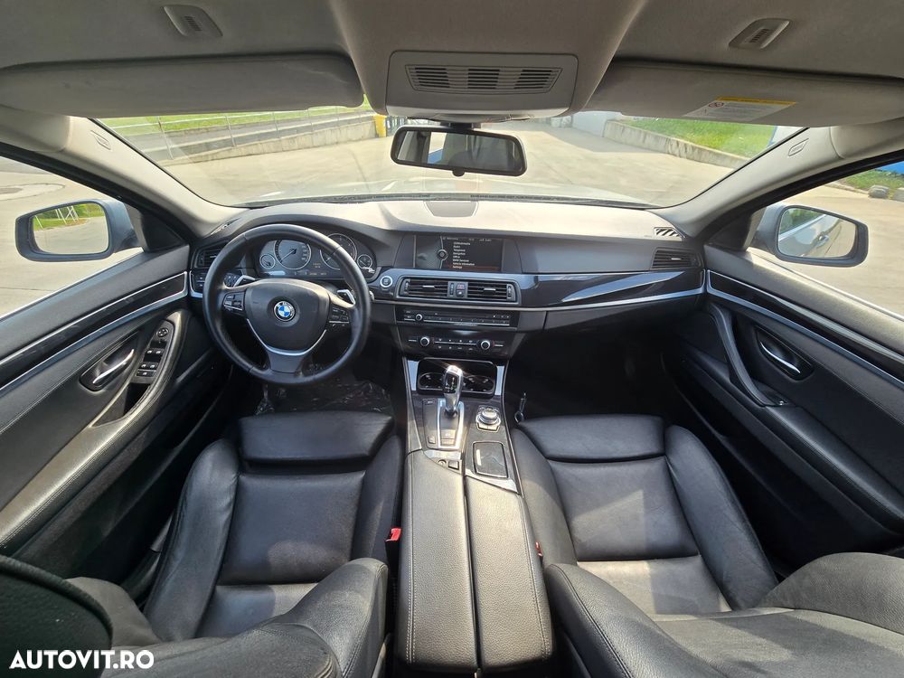 BMW Seria 5 520d Aut. - 13