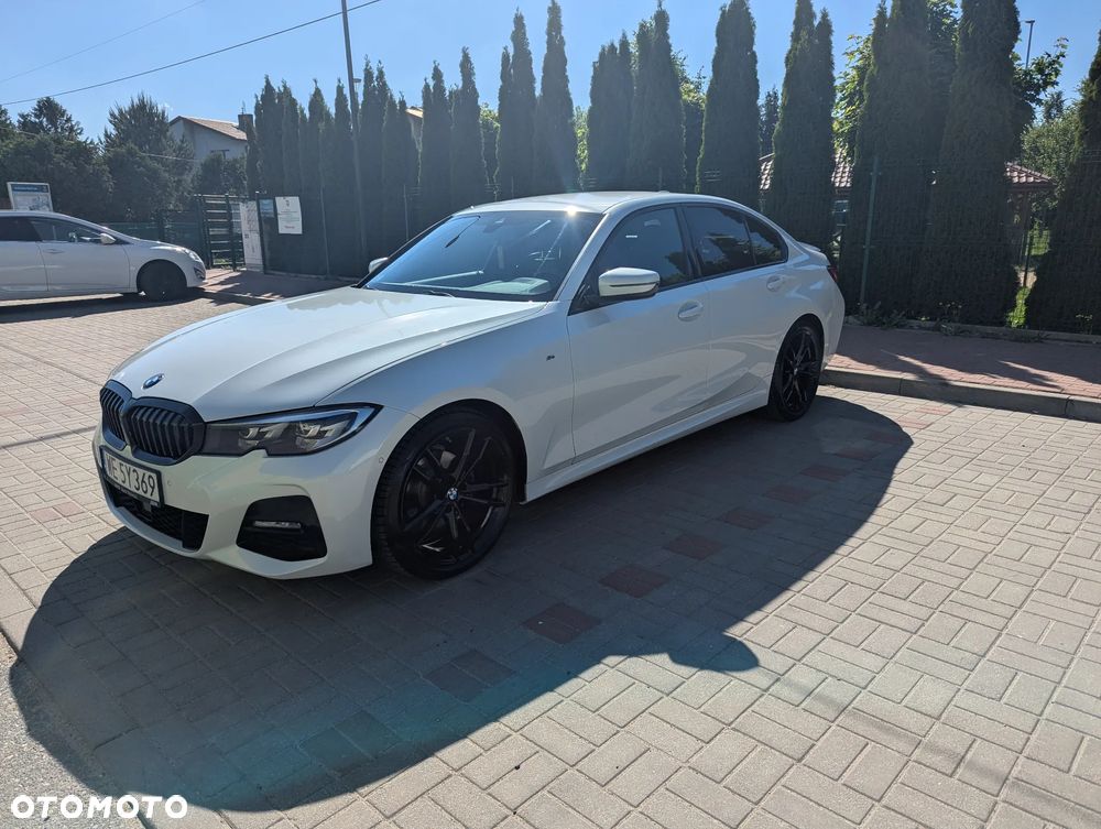 BMW Seria 3 320d xDrive M Sport - 2