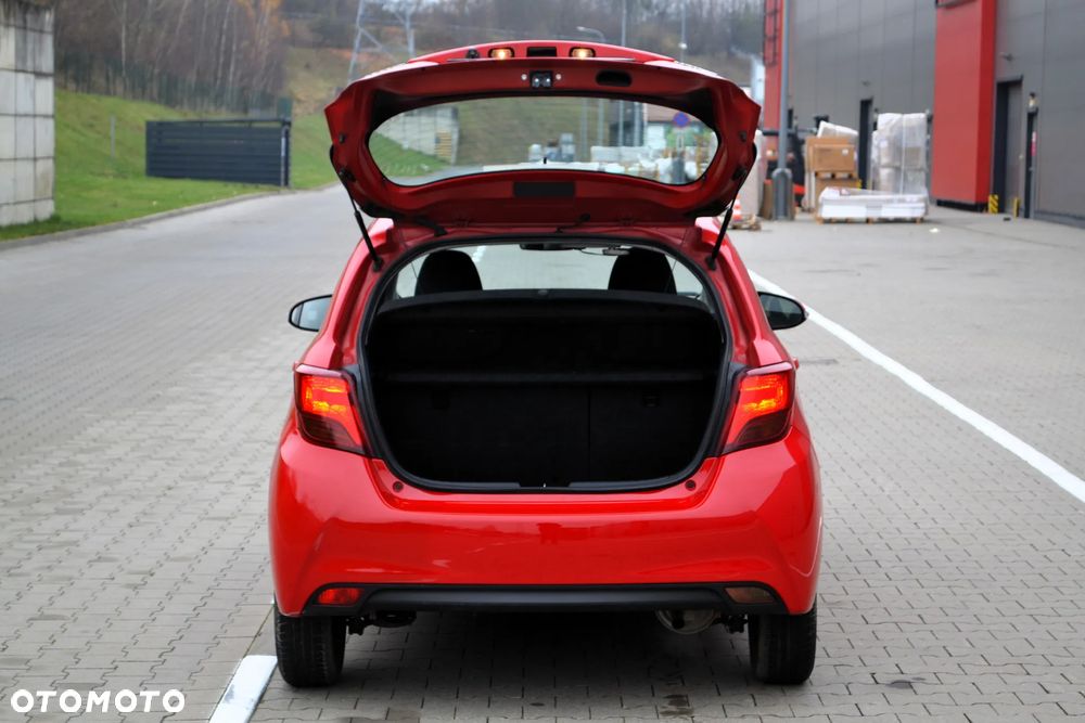 Toyota Yaris 1.0 Sol - 30