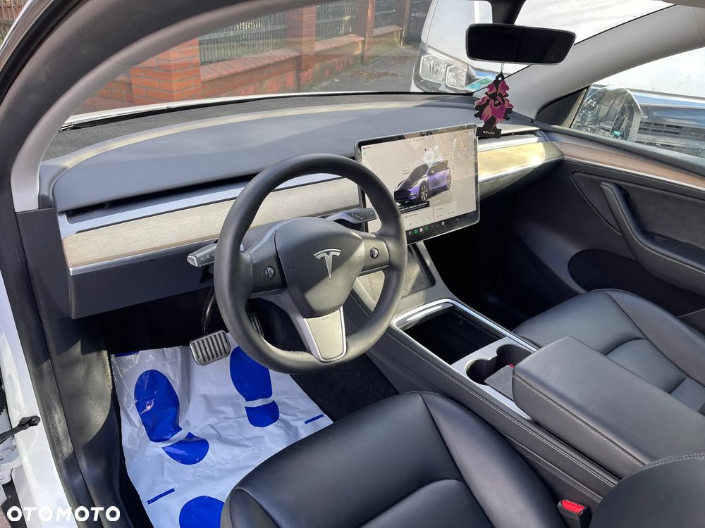 Tesla Model Y Standard - 8
