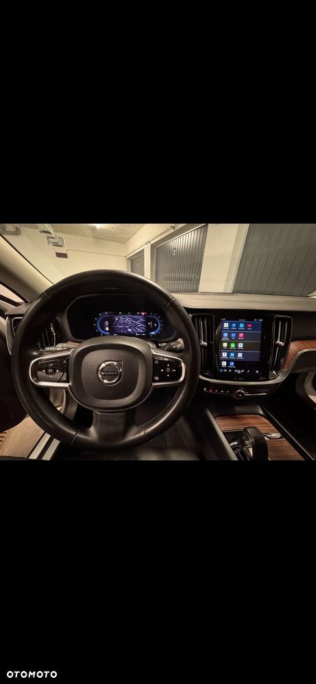 Volvo S60 B5 B AWD Plus Dark - 9