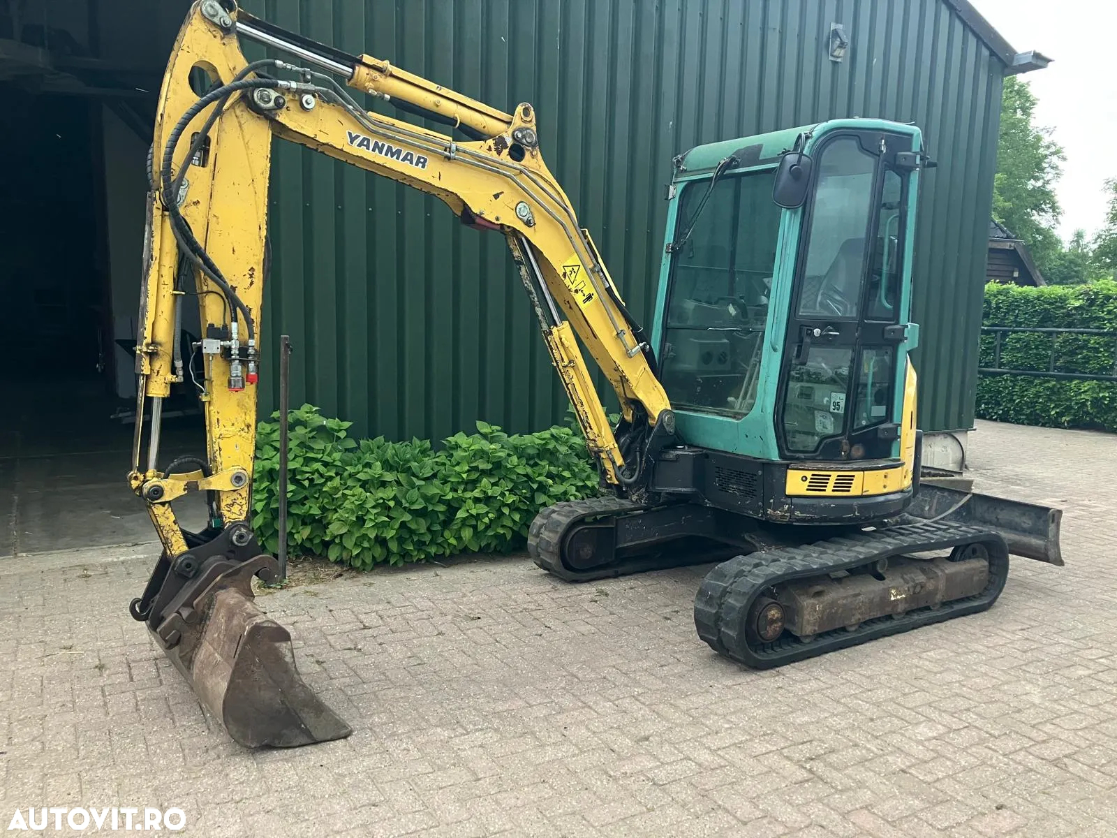 Yanmar VIO38 miniexcavator compact pe senile - 7
