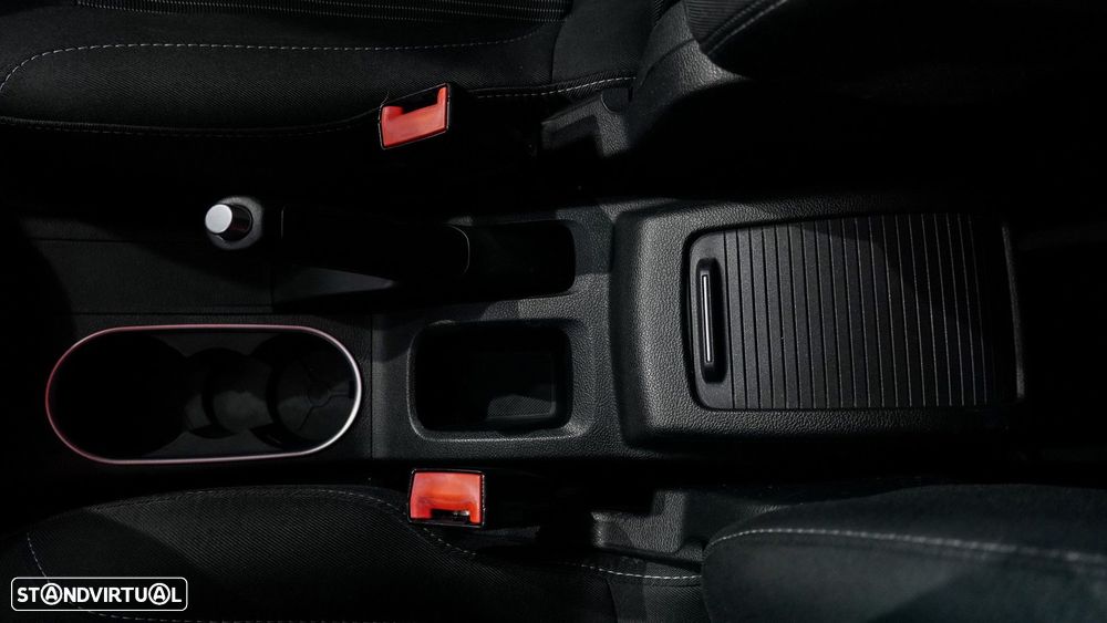 Ford B-Max 1.5 TDCi Titanium - 23