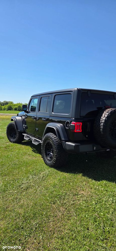 Jeep Wrangler - 8