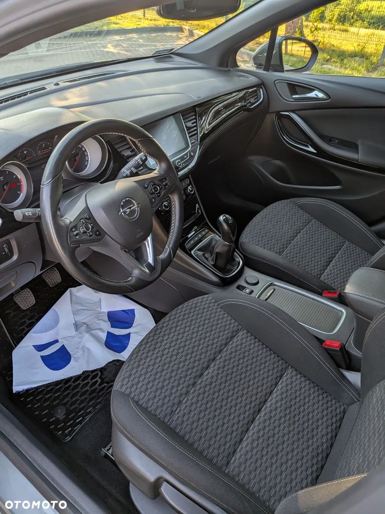 Opel Astra 1.4 T Dynamic S&S - 34