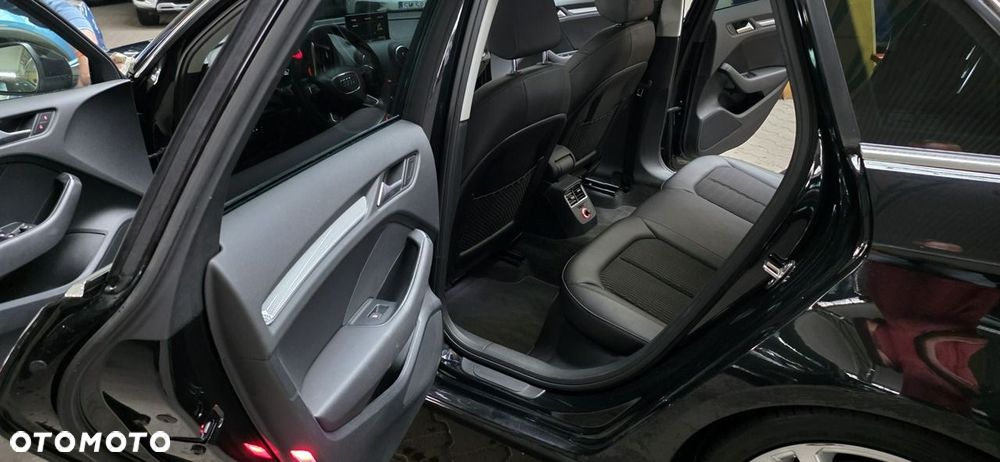 Audi A3 Sportback - 13