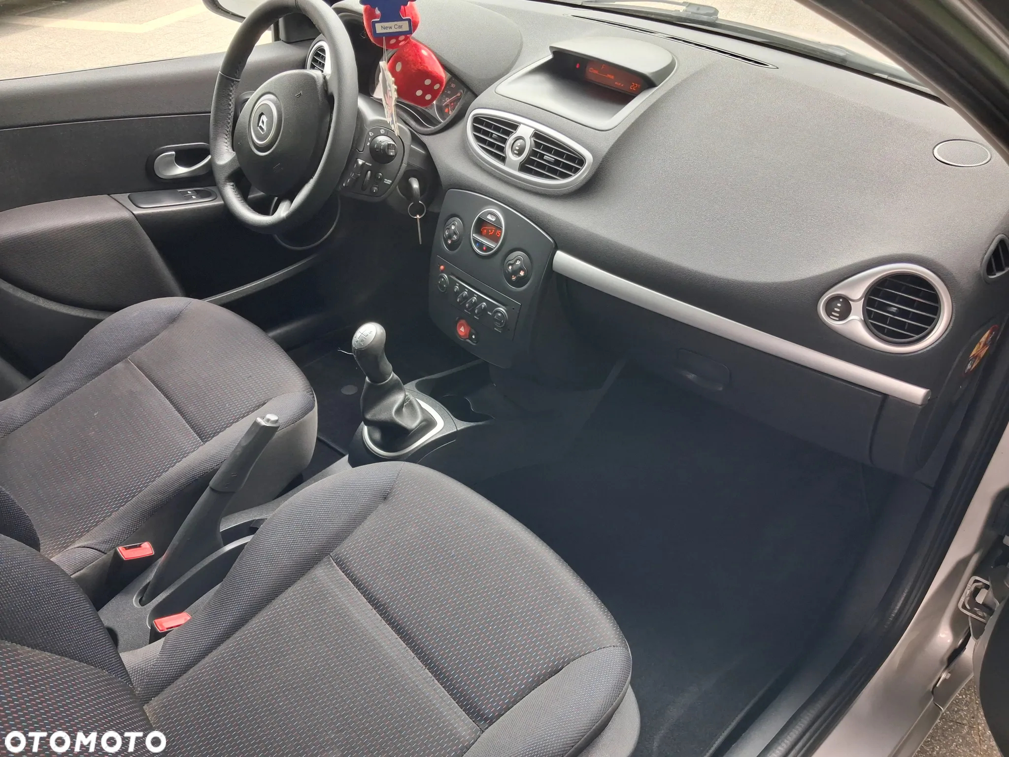Renault Clio - 14