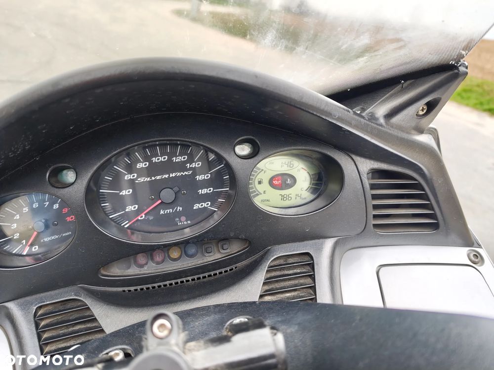 Honda Silver Wing - 8