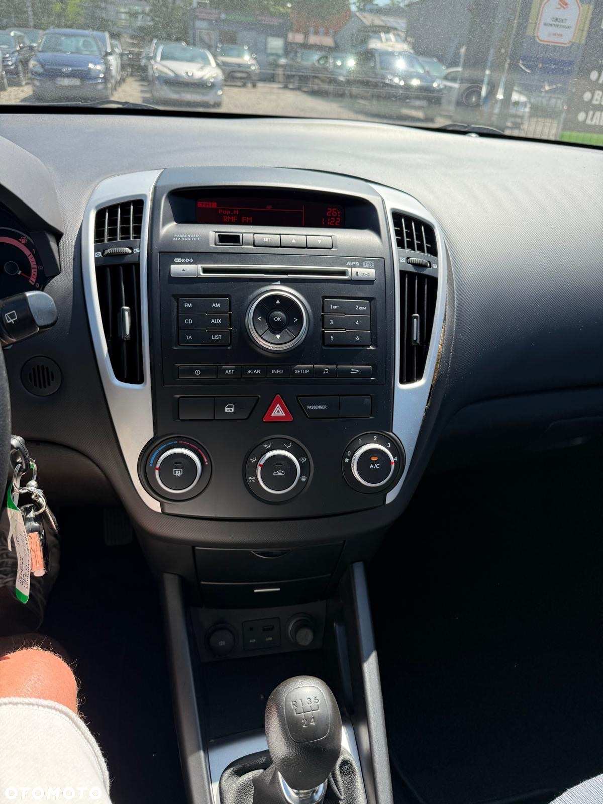 Kia Ceed 1.4 CVVT Attract - 17