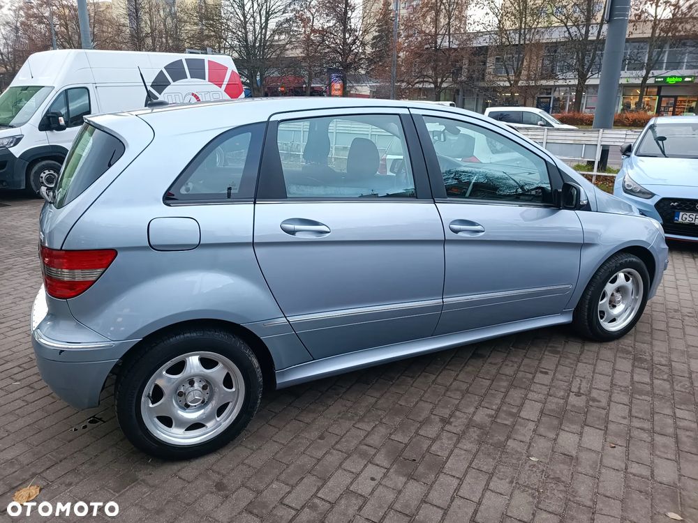 Mercedes-Benz Klasa B 180 CDI Autotronic - 8