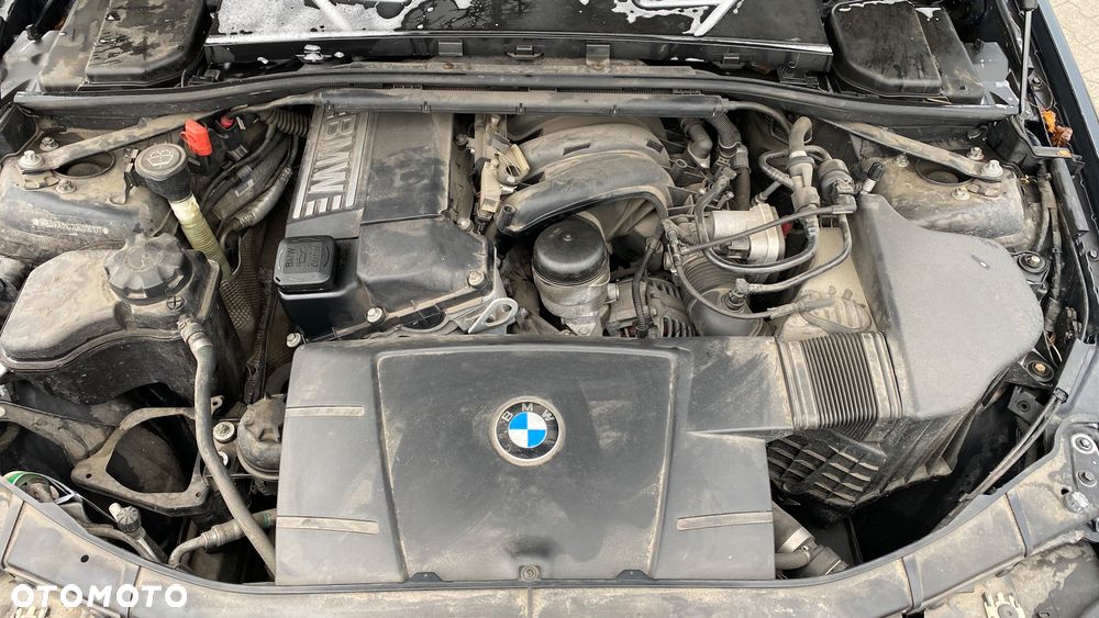 BMW Seria 3 316i - 15