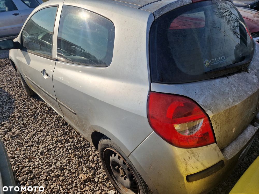 renault clio III maska zderzak lampa grill błotnik drzwi zbiornik paliwa szyba lusterko klamka klapa - 3