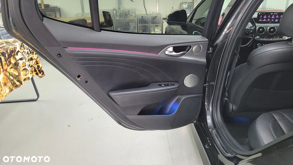 Kia Stinger 3.3 T-GDI AWD OPF GT - 31