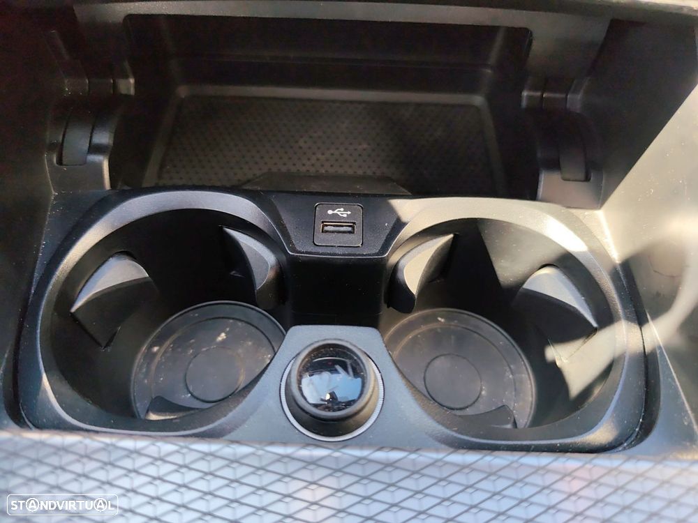 BMW 320 d Touring Pack Desportivo M Auto - 30